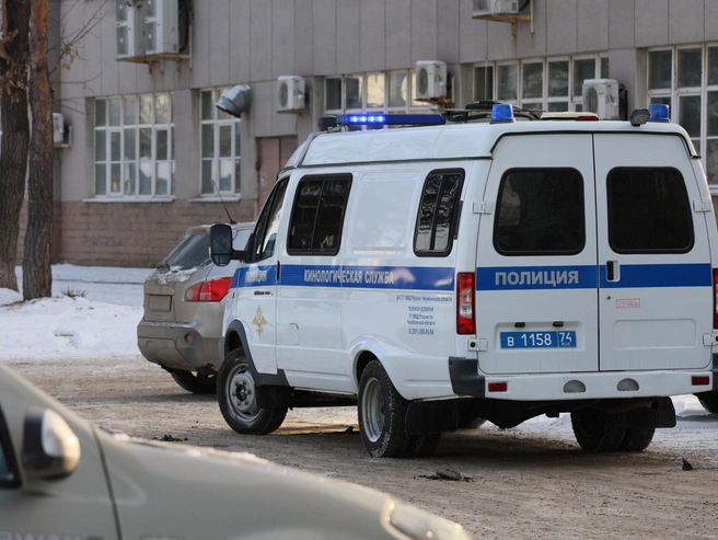 В учениях были задействованы кинологи со служебными собаками | Источник: Наталья Лапцевич