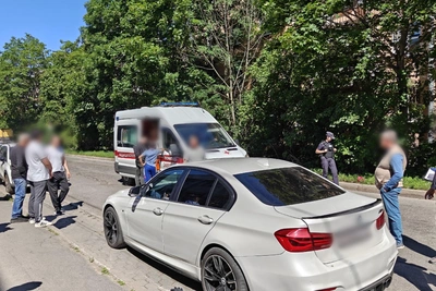 Автомобилист открыл стрельбу на рынке в Красном Селе