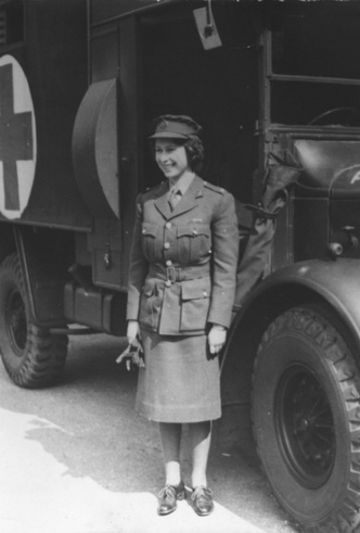 Принцесса-водитель: как Елизавета служила своей стране во время войны