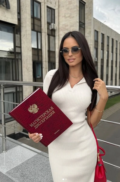 Лиза — не только красавица, но и умница