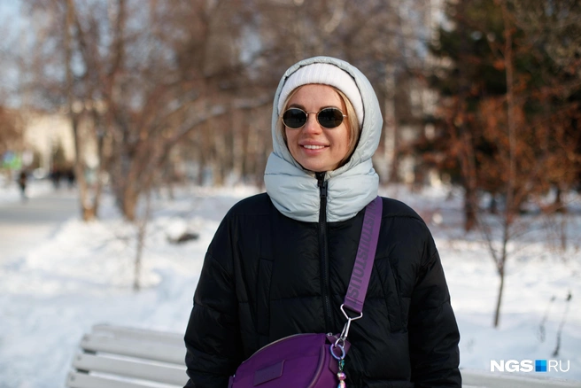 Мария приехала в Новосибирск из Сочи и почувствовала предпраздничную атмосферу  | Источник: Андрей Бортко/NGS.RU