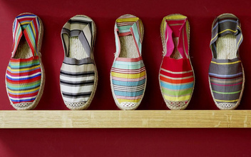 Легкие шаги: посмотрите на 8 пар традиционной обуви со всего мира