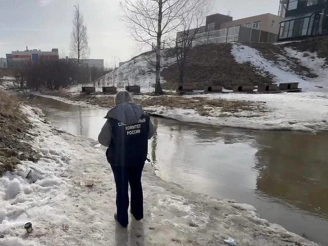 Спасатели и СК извлекли тело девушки из реки Утка в Петербурге | Источник: ГСУ СК РФ по Петербургу
