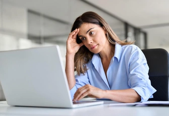 «Из-за любимой работы у меня не остается никаких сил делать что-то по дому — прихожу и падаю на диван»