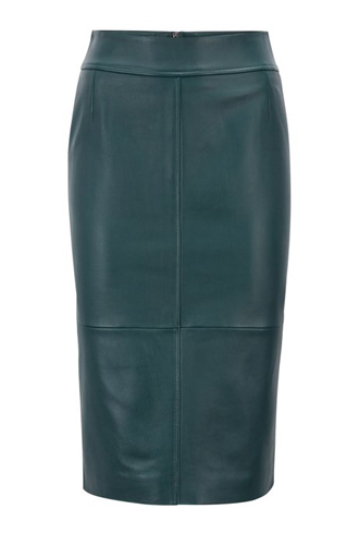 Юбка Hugo BossЦена: 24 233 руб.
Где купить: hugoboss.com