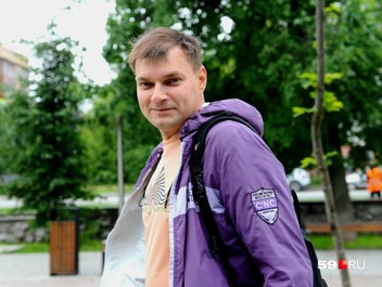 Максим был второпях и отвечал коротко | Источник: Ирина Тропина / 59.RU