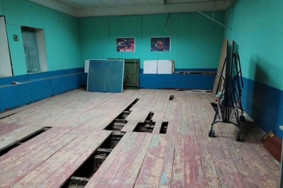 Sports School Near Volgograd Crumbling After Pipe Burst