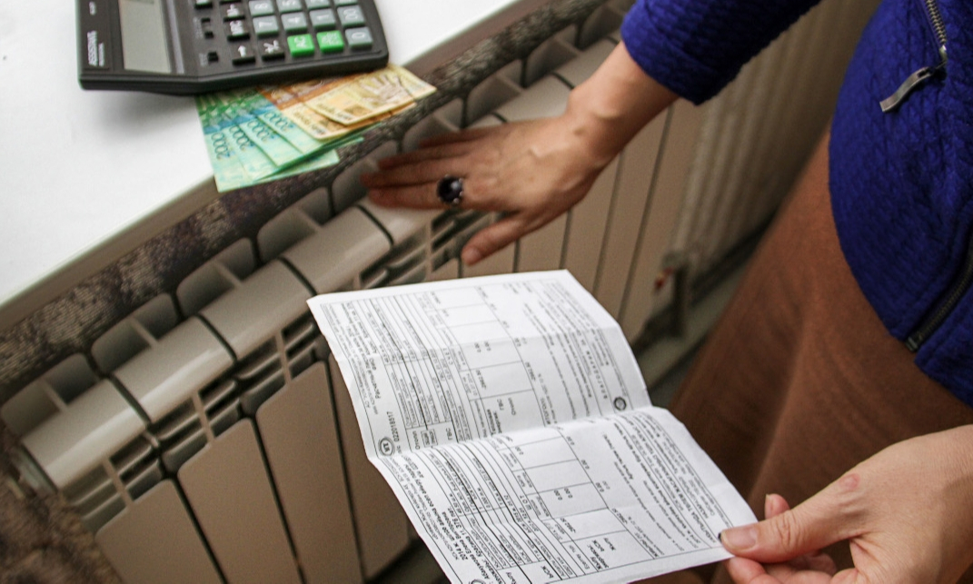 Коммунальщики сообщили о падении выплат за ЖКУ в Новосибирской области