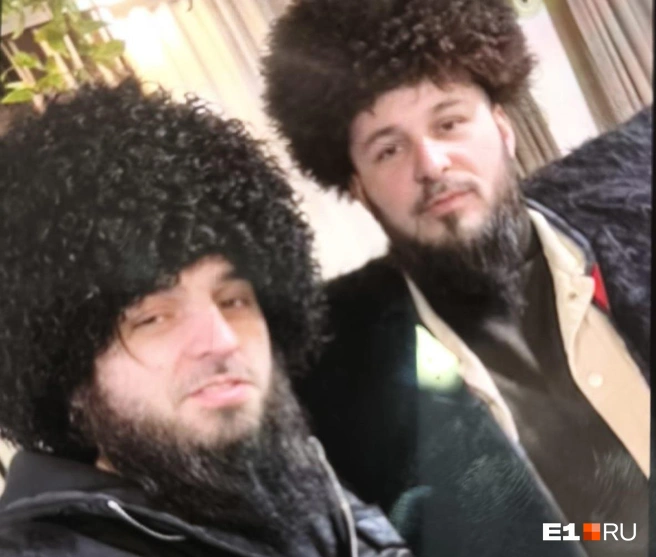 Иса и Джамал часто отдыхали вместе | Источник: читатель E1.RU