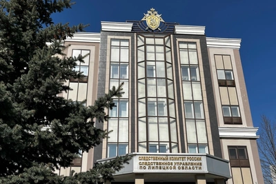 Директора центра в Липецке обвиняют в превышении полномочий