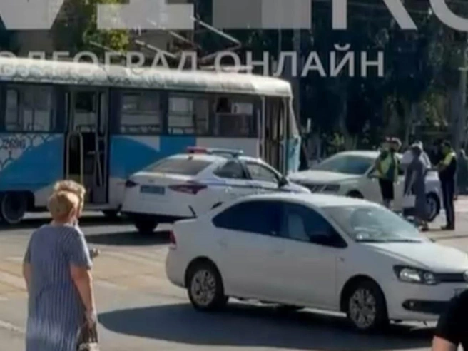 Последствия аварии очевидцам удалось снять на видео | Источник: читатели V1.RU