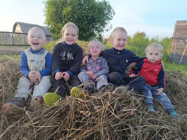 Дружная пятерка | Источник: архив семьи Коняевых