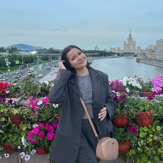 Сейчас блогер живет и работает в Москве | Источник: stavn1ch / Instagram (экстремистская организация, деятельность запрещена на территории РФ)