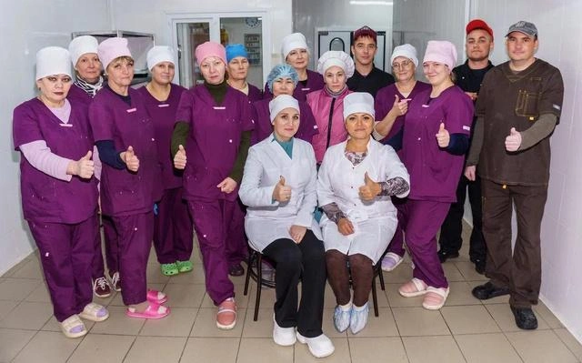 Руководитель «Забайкальского застолья» Ольга Вильская с командой | Источник: Ксения Зимина