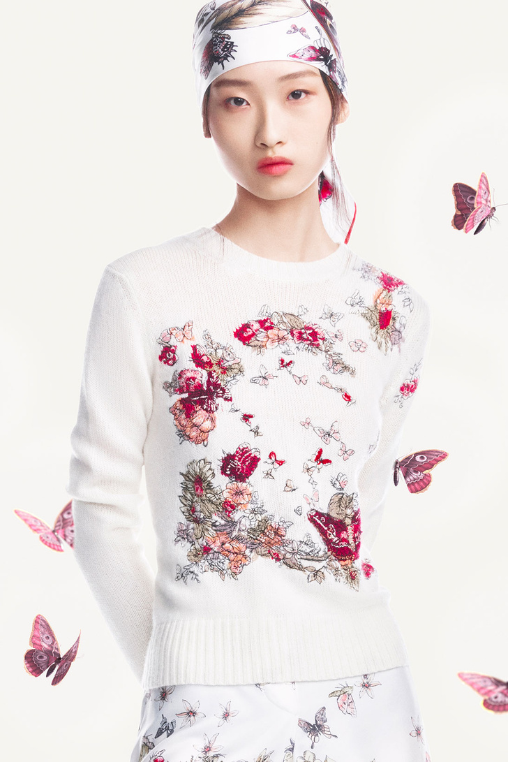 Китайский Новый год в стиле Dior — это много розового цвета и бабочек