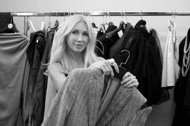 Светлана Шпадырева, новосибирский дизайнер, она работает с форматом апсайклинга | Источник: Вадим Чухно