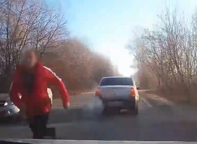 Разборки водителей в Рязани попали на видео | ya62.ru