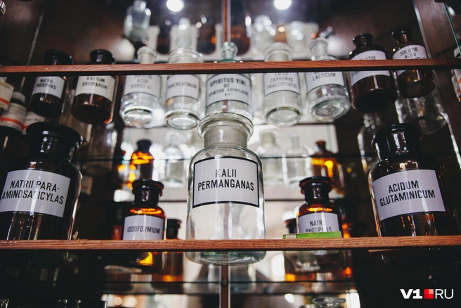 По словам экспертов, запас оказался у тех, кто закупался сразу на год и крупными партиями | Источник: Дарья Пона / 74.RU