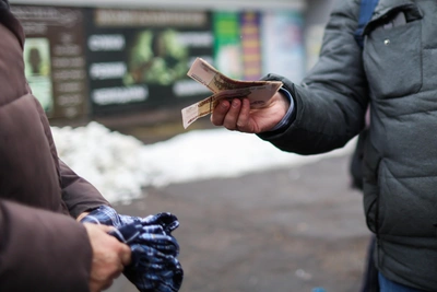 Доходы в омской глубинке на треть ниже городских