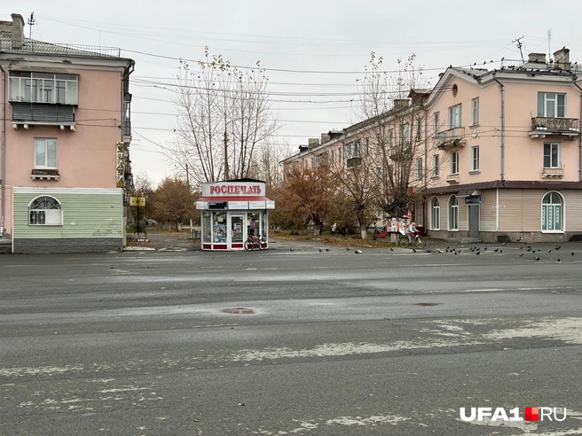 В выходной день тут гуляли только голуби | Источник: Андрей Бирюков / UFA1.RU