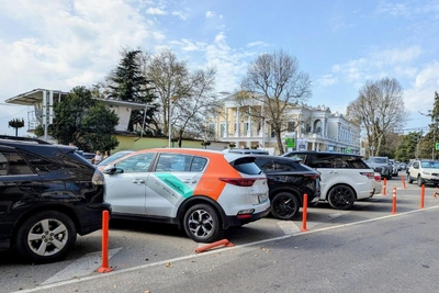 Власти Сочи обсудили регулирование каршеринга из-за нарушений