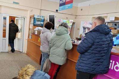 Ярославцы две недели не могут попасть на почту