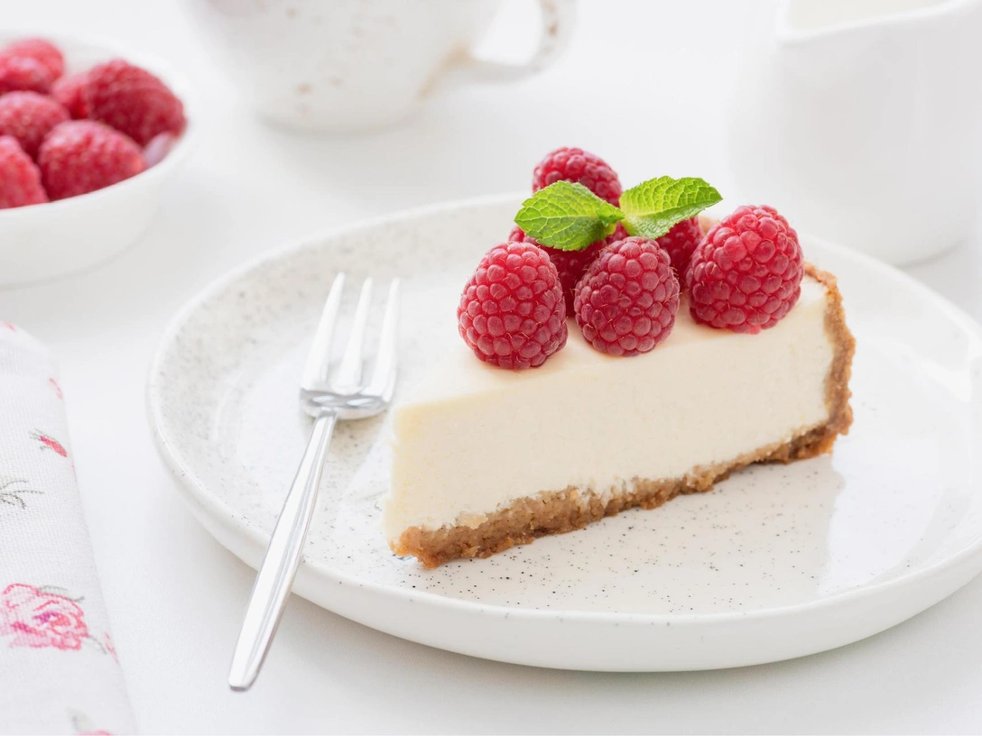 Чизкейк из белого шоколада от Мэри Берри — вкуснейший десерт за 20 минут | marieclaire.ru