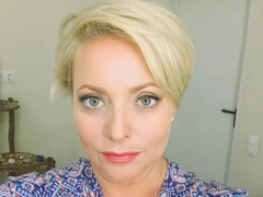 «Света, стоп!»: Пермякова начала худеть из-за трехзначной цифры на весах и «переходного дамского возраста»