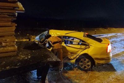 Серьезное ДТП под Петербургом, водителя деблокировали спасатели