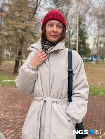 Евгения предпочитает миксовать классику с повседневной одеждой | Источник: Алёна Золотухина / NGS.RU