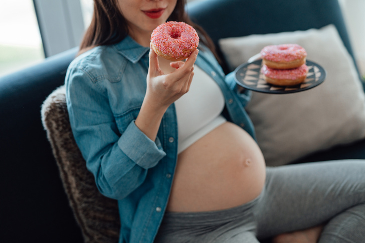 Не только лишний вес: 5 причин отказаться от сладкого во время беременности
