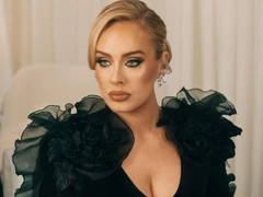 Слава сделала Адель пограничной алкоголичкой — три месяца назад она завязала