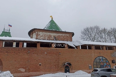 Снег повредил крышу Нижегородского кремля