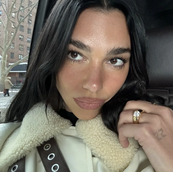 Источник: @dualipa