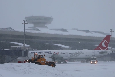 Метель парализовала аэропорты Москвы, более 300 рейсов задержаны