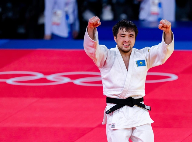 31-летний дзюдоист Елдос Сметов стал обладателем полного олимпийского комплекта медалей