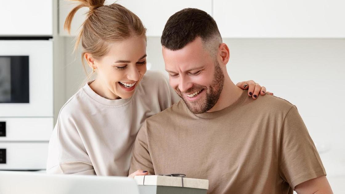 Идеи подарков на 23 февраля мужу, отцу, брату и коллегам