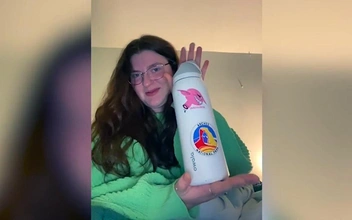 Девушка несколько раз попала в больницу из-за многоразовой бутылки: что она делала не так?