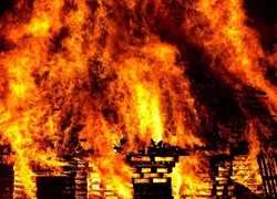 В Туркестанской области при пожаре погибли 12 человек. Среди них — девять детей