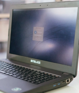 «Пока не MacBook»: омская компания анонсировала ноутбук на базе российского процессора