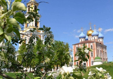 По Рязани проедет «Фронтовой автобус» | ya62.ru