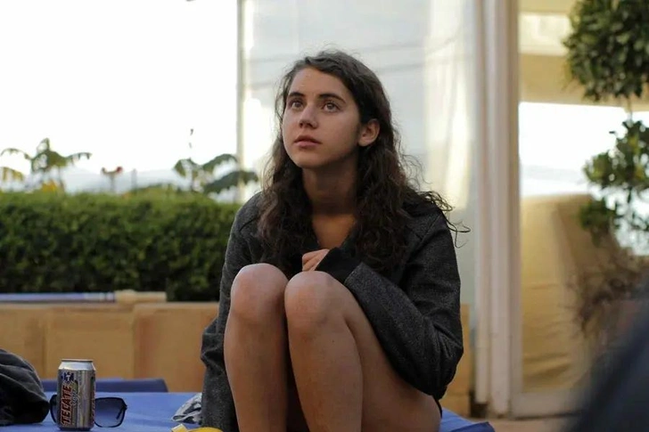 «Одноклассники перестали дружить с моей девочкой. Единственная подружка — соседка» | parents.ru