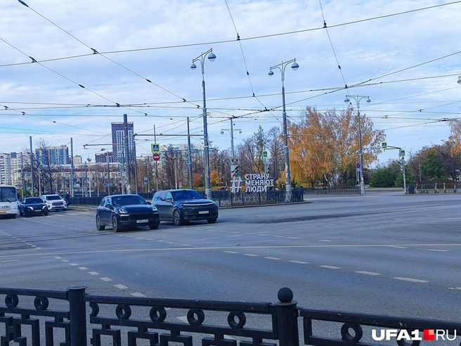 Здесь — центр Екатеринбурга | Источник: Марина Каримова / UFA1.RU 