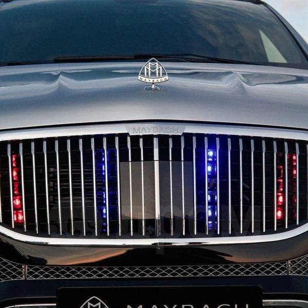 Проблесковые маячки — для солидности | Источник: Drom.ru