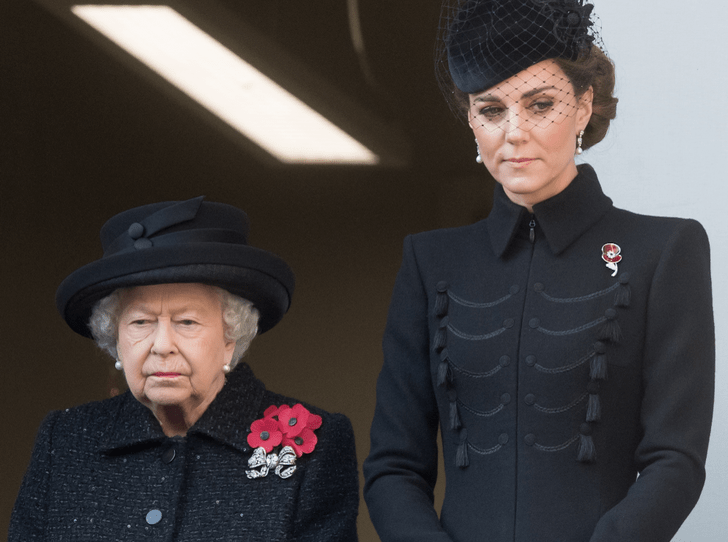 Фото №2 - Почему Королева не сразу приняла герцогиню Кейт
