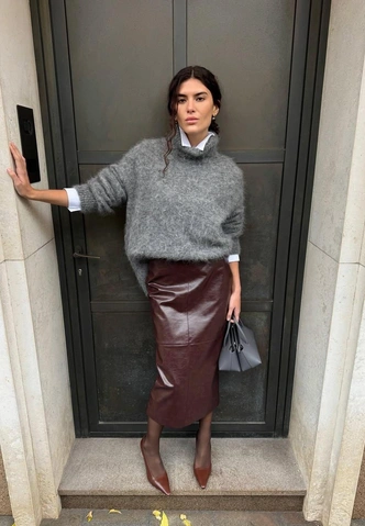 Какой он — идеальный базовый свитер: 33 лучших варианта у российских брендов Какой он — идеальный базовый свитер: 33 лучших варианта у российских брендов