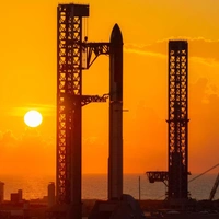 Компания SpaceX вовсю готовится к первому орбитальному пуску сверхмощной ракеты Starship