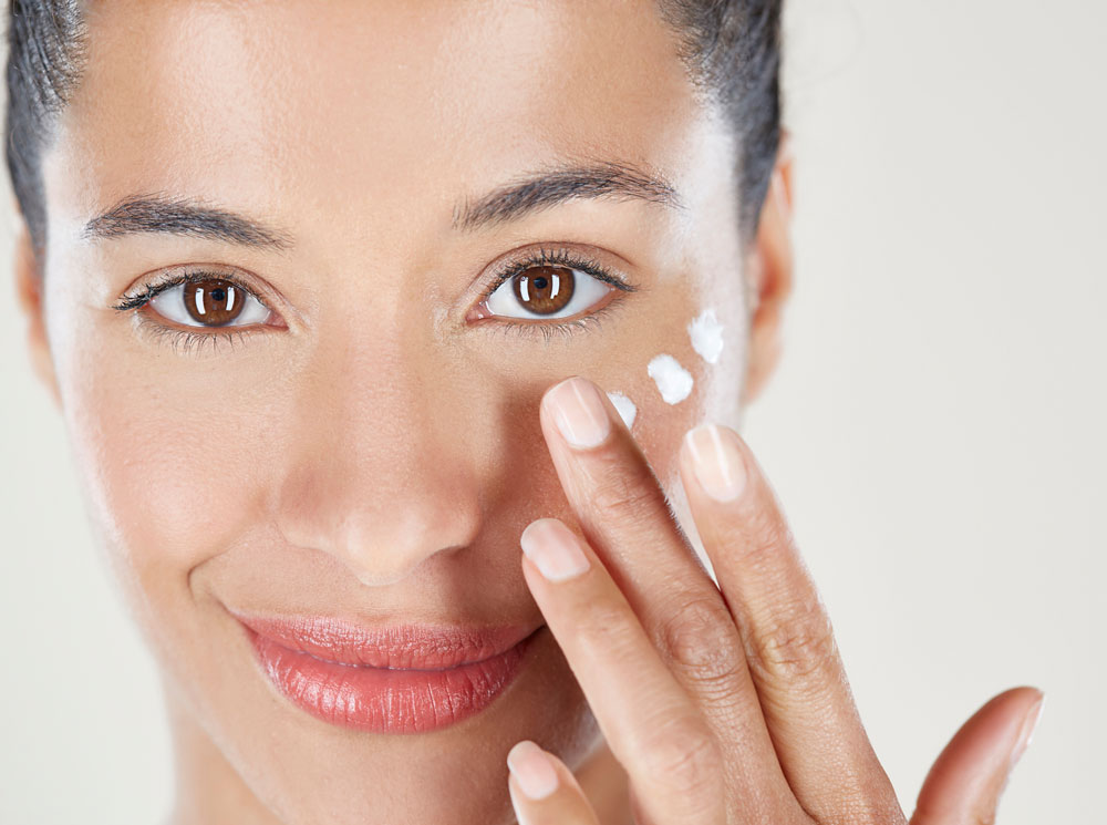 Без пластики: 7 способов продлить молодость, которые работают | marieclaire.ru