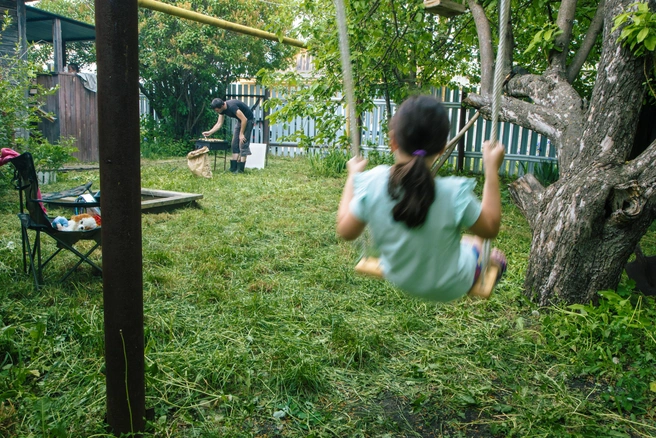 Проверьте состояние качелей и игровых площадок | Источник: Роман Данилкин