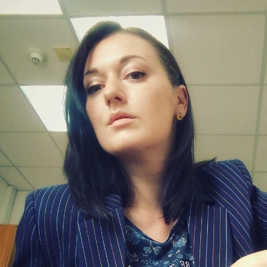 «Она убита»: подруга поэтессы Инны Тепловой, которую нашли мертвой в квартире, раскрыла подробности трагедии